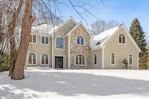 Photo of 28 Stirling Street, Andover, MA 01810 (MLS # 73476217)