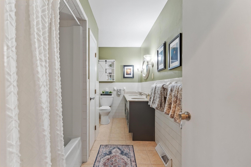 22 Nelson Ave, Georgetown, MA Photo #15