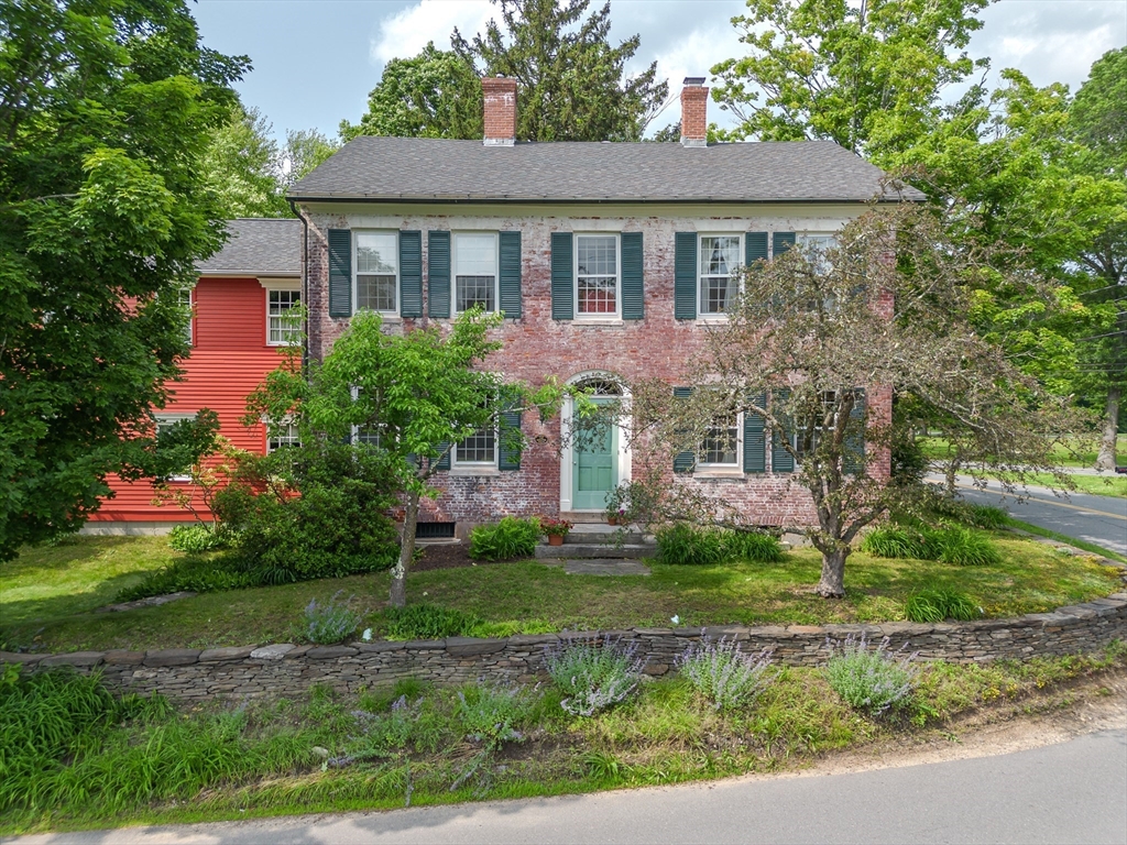 324 Pomeroy Ln
