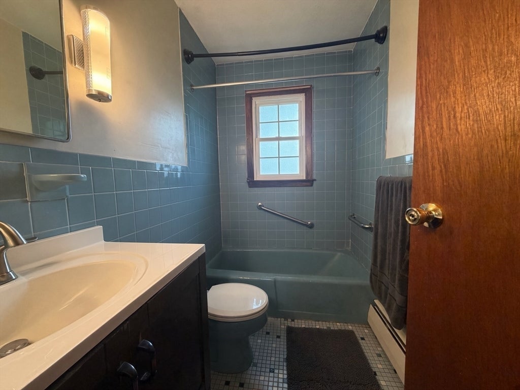 24 Crestshire Drive, Lawrence, MA, 24 Crestshire Drive, Lawrence, MA Photo #11