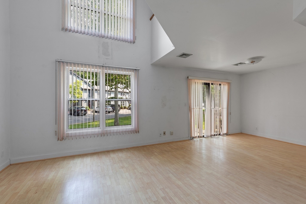110 Dean St 103