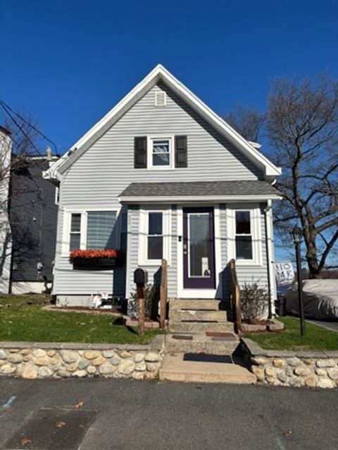 52 Hiawatha Ave Waltham MA 02451