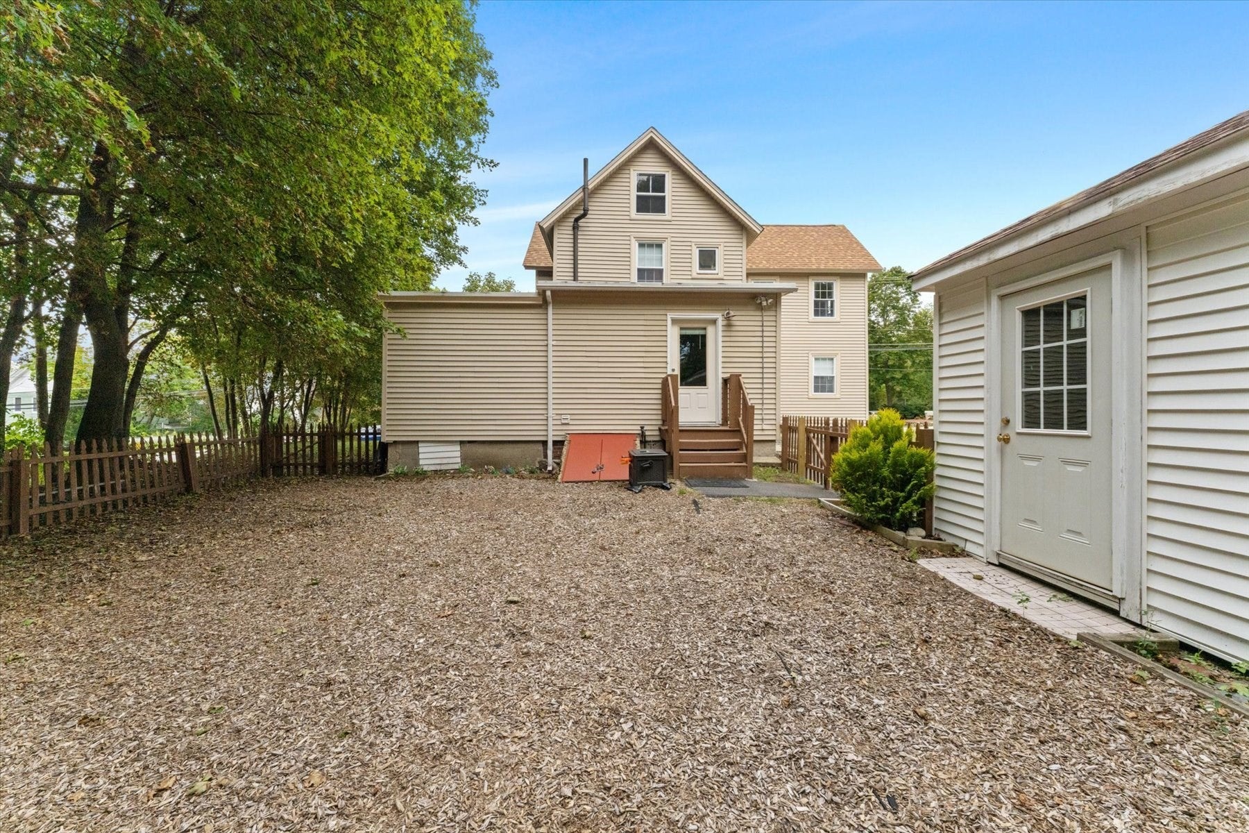 191 Pleasant St, Leominster, MA Photo #19