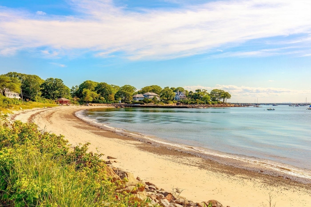 100 Eastern Point Blvd