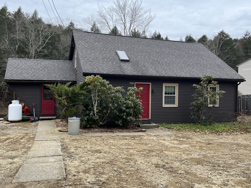 208 Worthington Rd