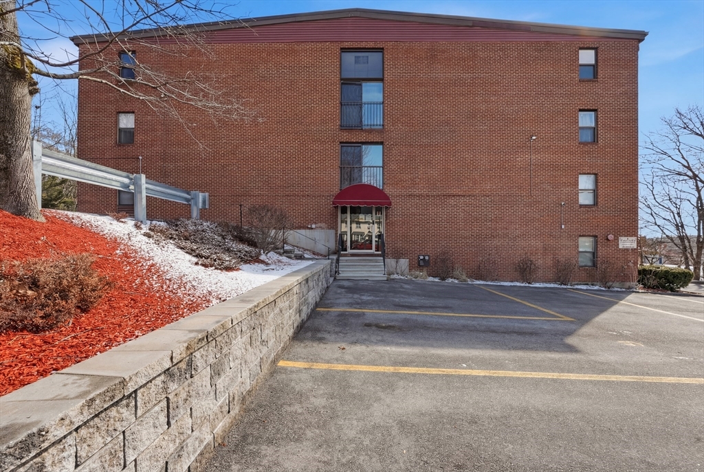 10 Wrentham Rd #308, Worcester, MA, 10 Wrentham Rd #308, Worcester, MA Photo #25