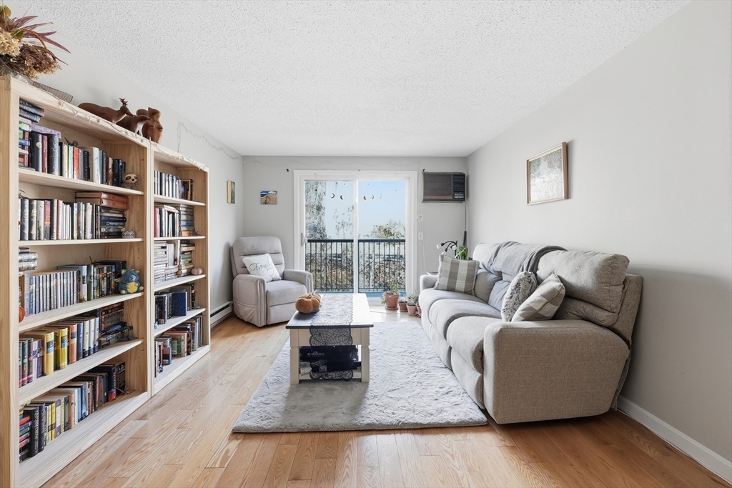 10 Wrentham Rd #308, Worcester, MA, 10 Wrentham Rd #308, Worcester, MA Photo #11