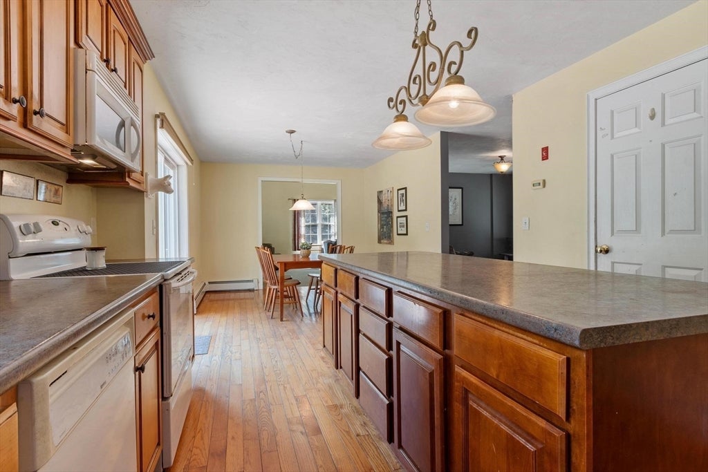 25 Williamsville Rd, Phillipston, MA Photo #11