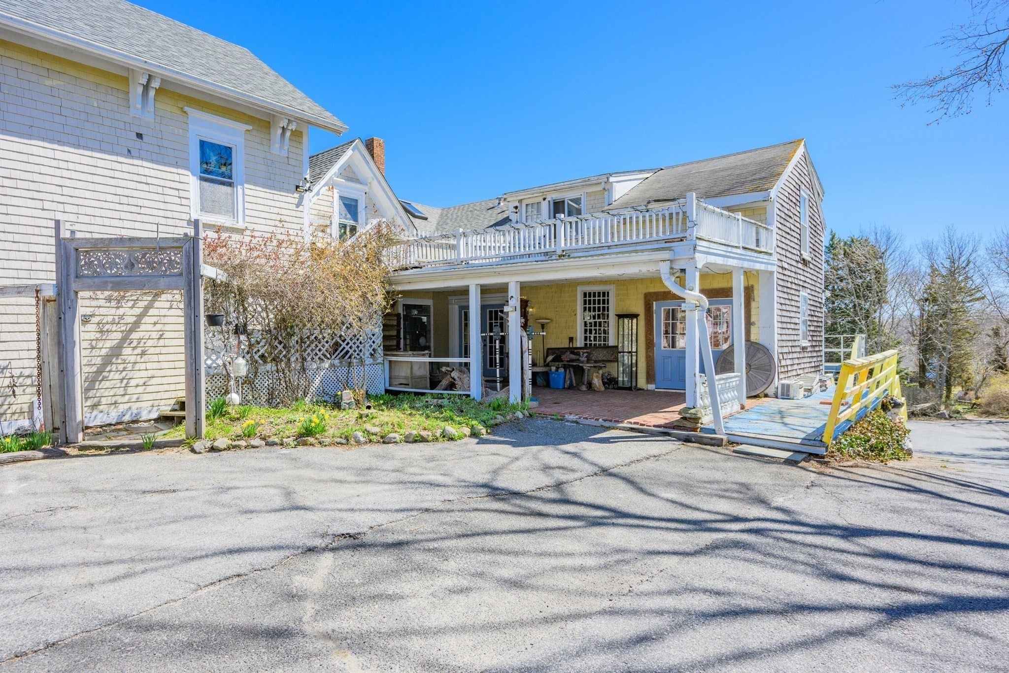 21 S Orleans Rd
