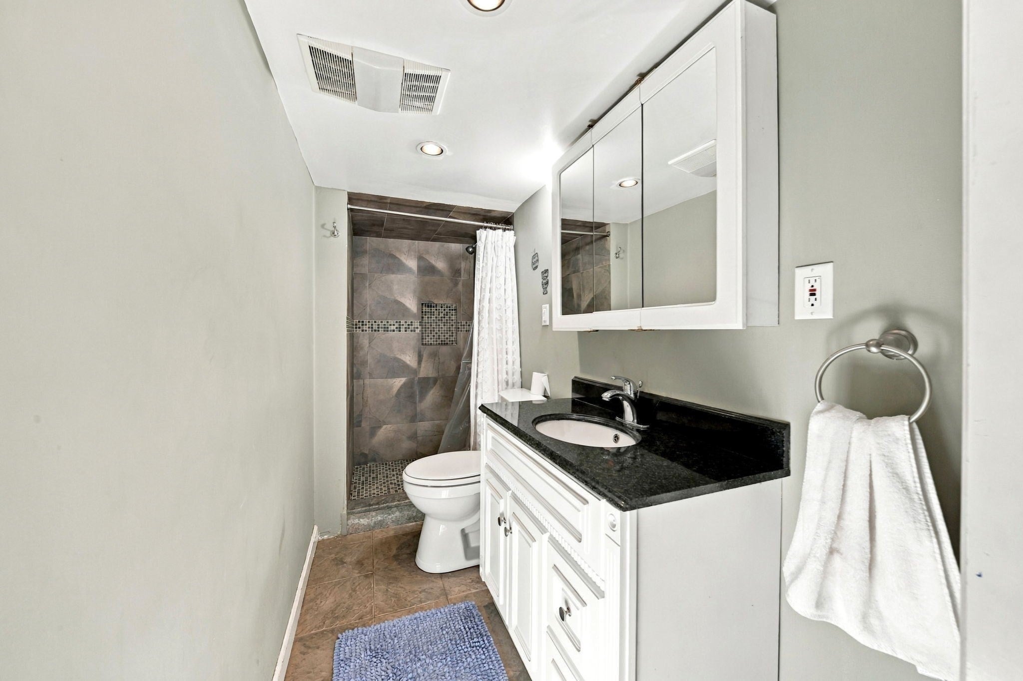 150 Washington St, Whitman, MA, 150 Washington St, Whitman, MA Photo #18