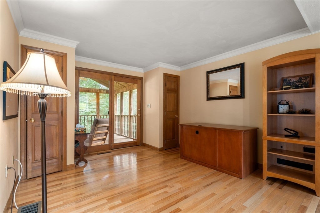 27 Irene Ave, Billerica, MA Photo #17