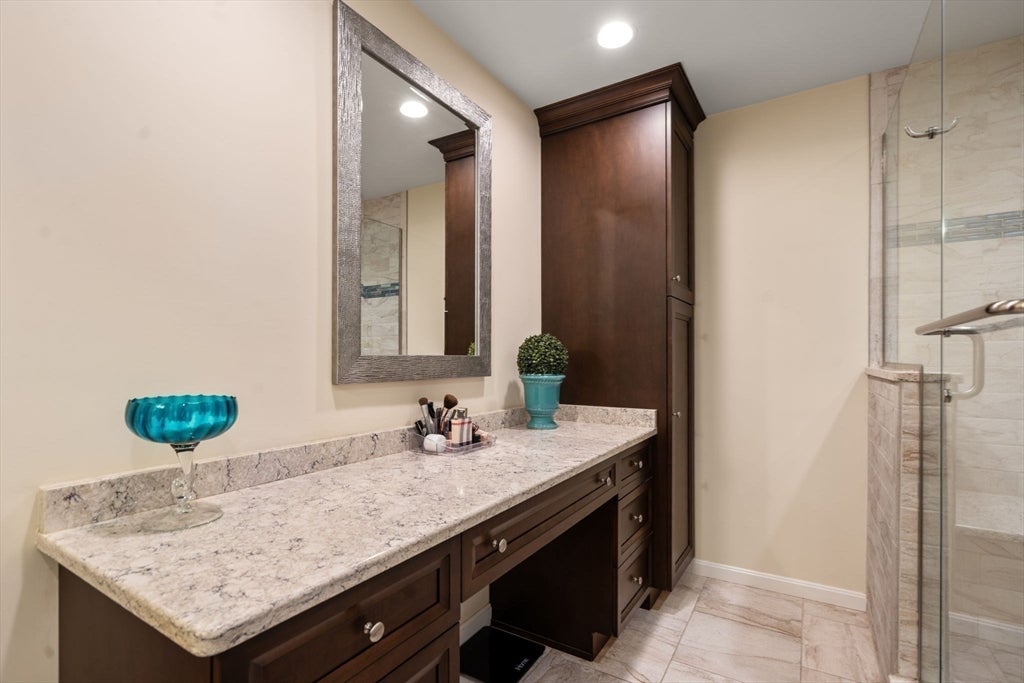 27 Irene Ave, Billerica, MA Photo #26