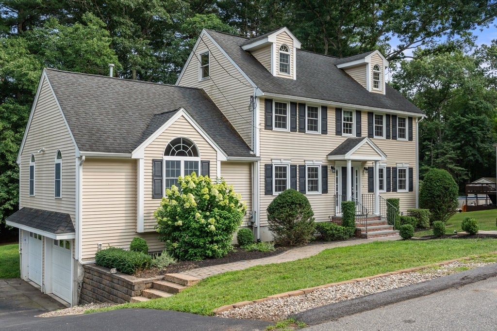 27 Irene Ave, Billerica, MA Photo #2