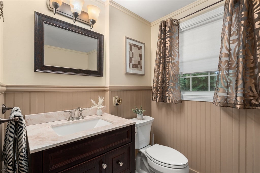 27 Irene Ave, Billerica, MA Photo #18