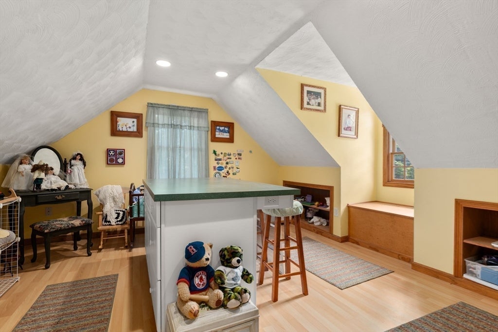 27 Irene Ave, Billerica, MA Photo #33
