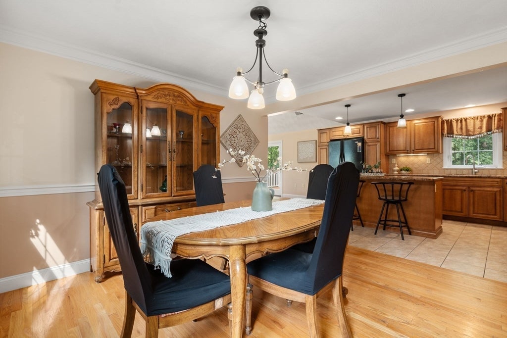 27 Irene Ave, Billerica, MA Photo #13