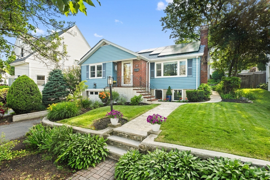 22 Cumner Ave