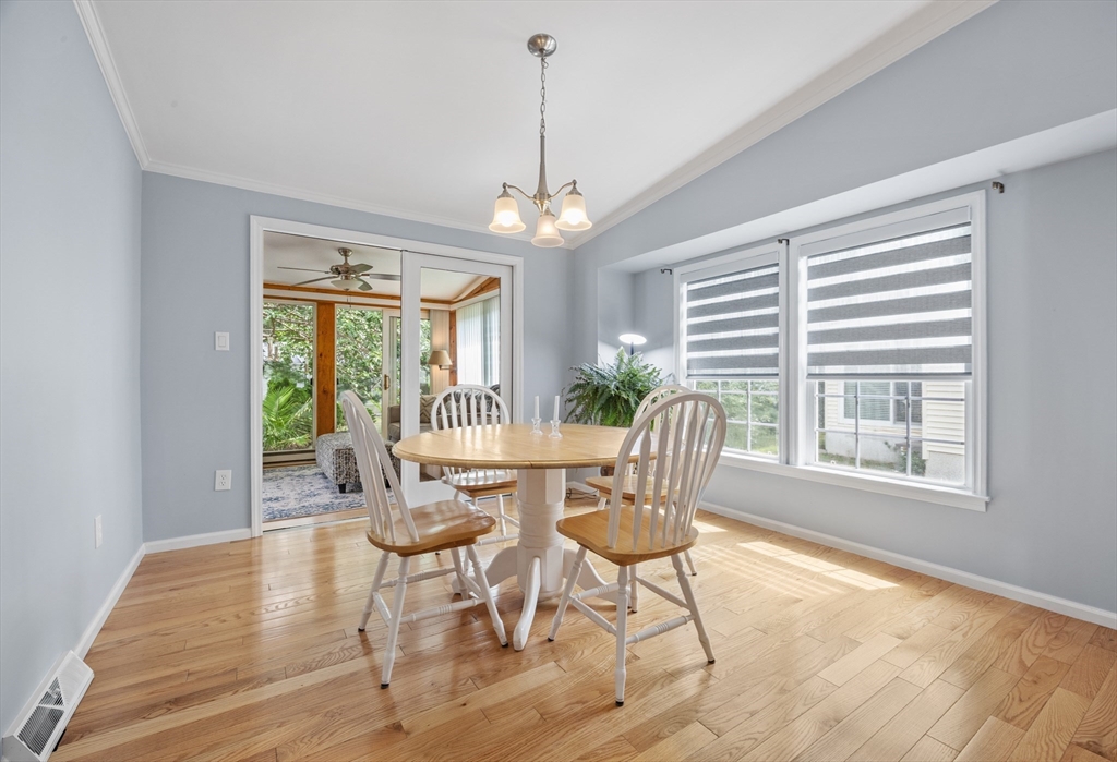 21 Trailwood Dr, Bridgewater, MA Photo #10