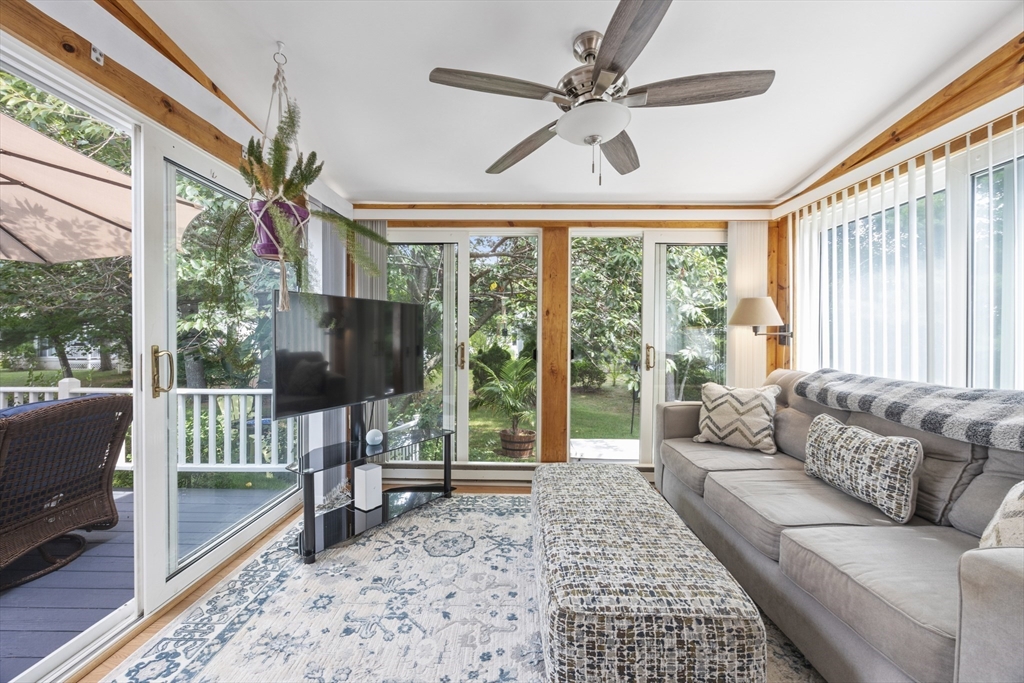 21 Trailwood Dr, Bridgewater, MA Photo #11