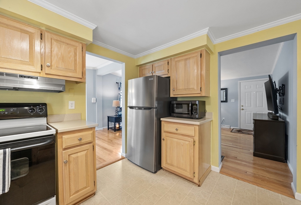 21 Trailwood Dr, Bridgewater, MA Photo #18