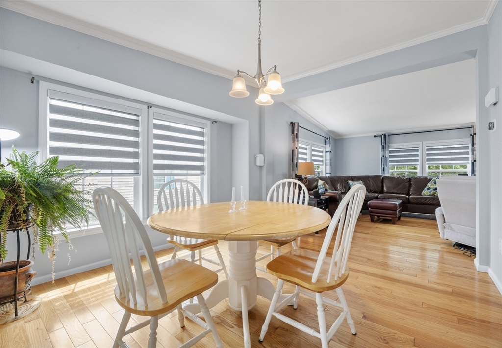 21 Trailwood Dr, Bridgewater, MA Photo #8