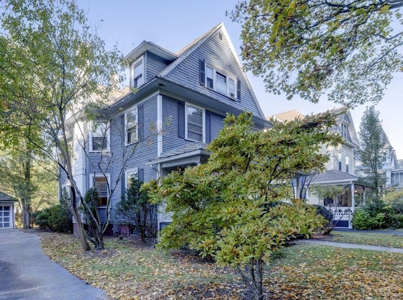 292 Forest Park Ave