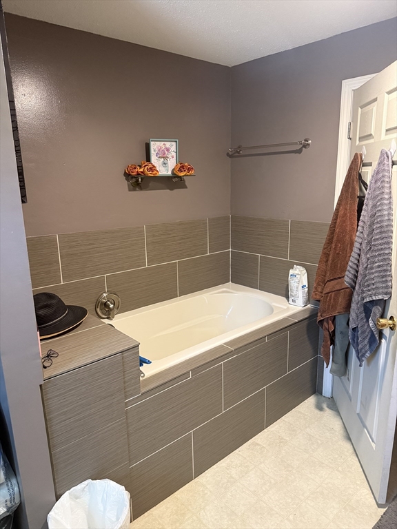 45 Orpheum Ave, Springfield, MA Photo #21
