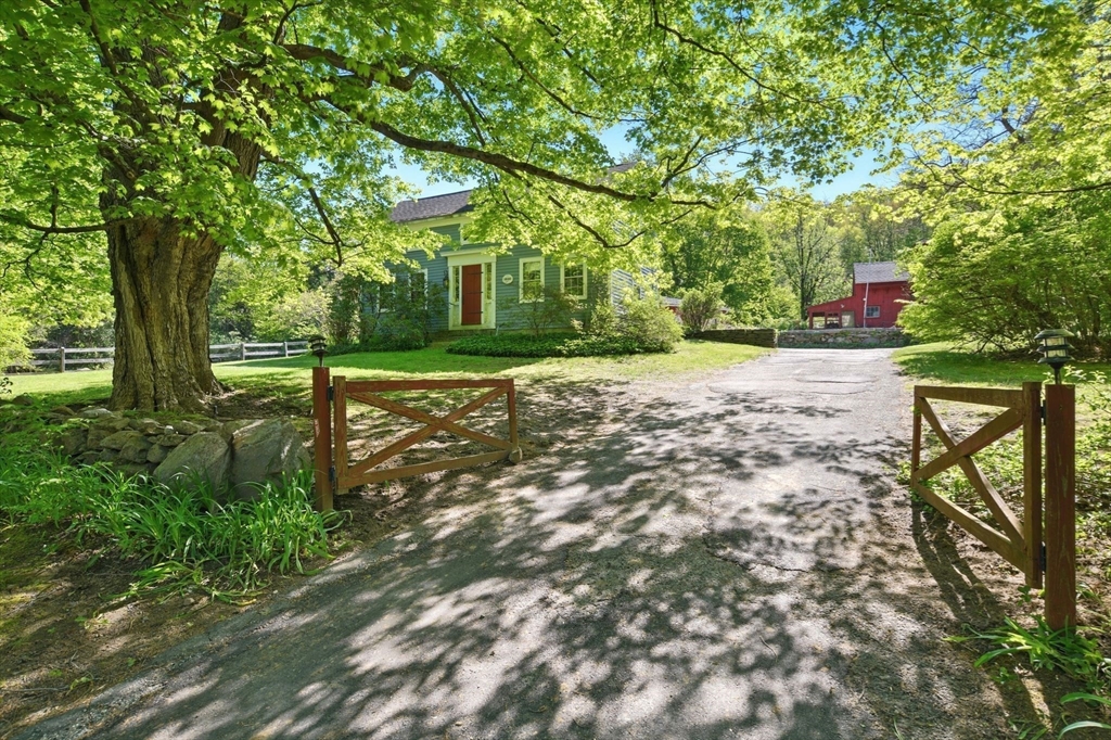 142 Upper Hampden Road