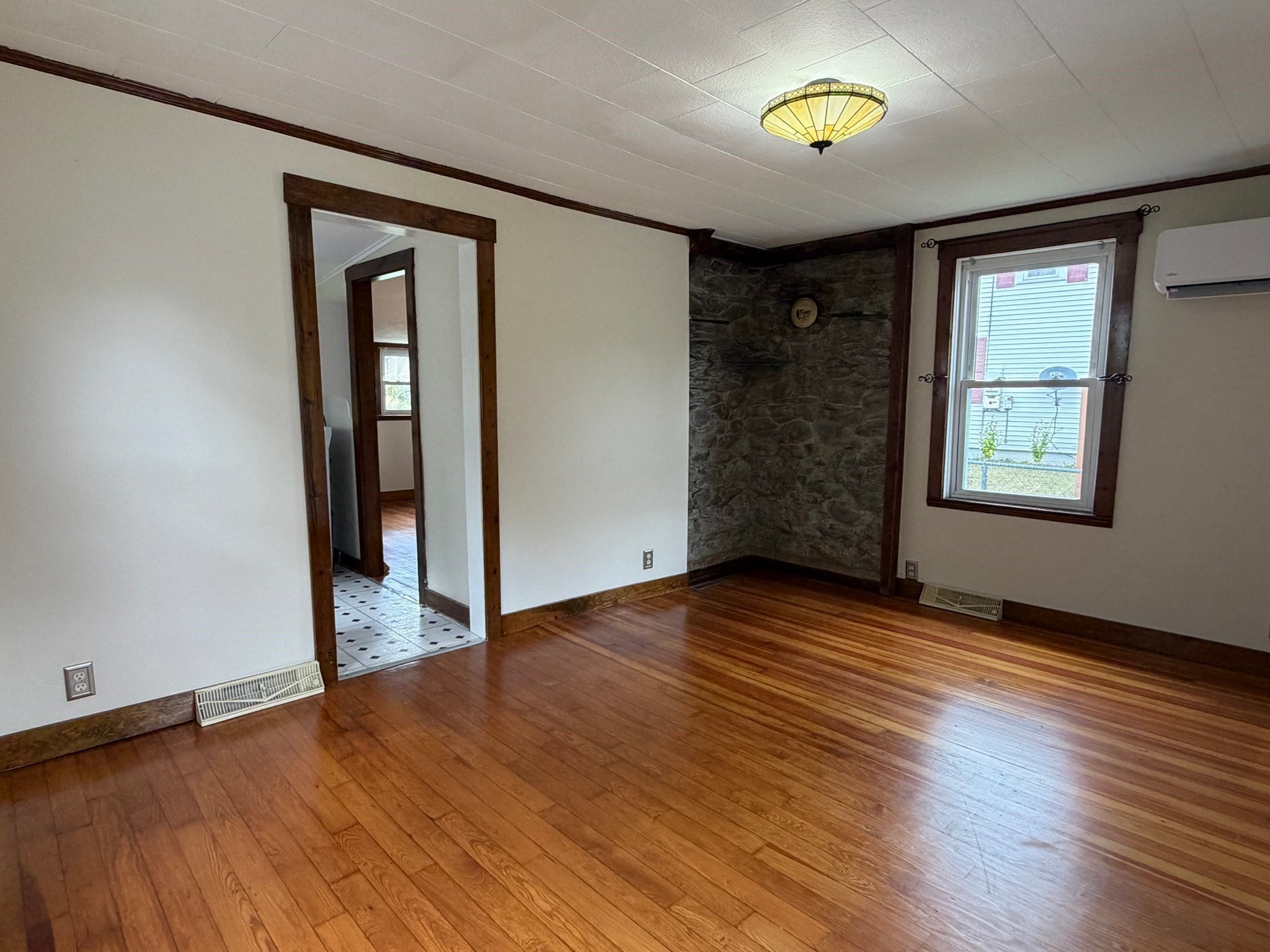 57 Clancy St