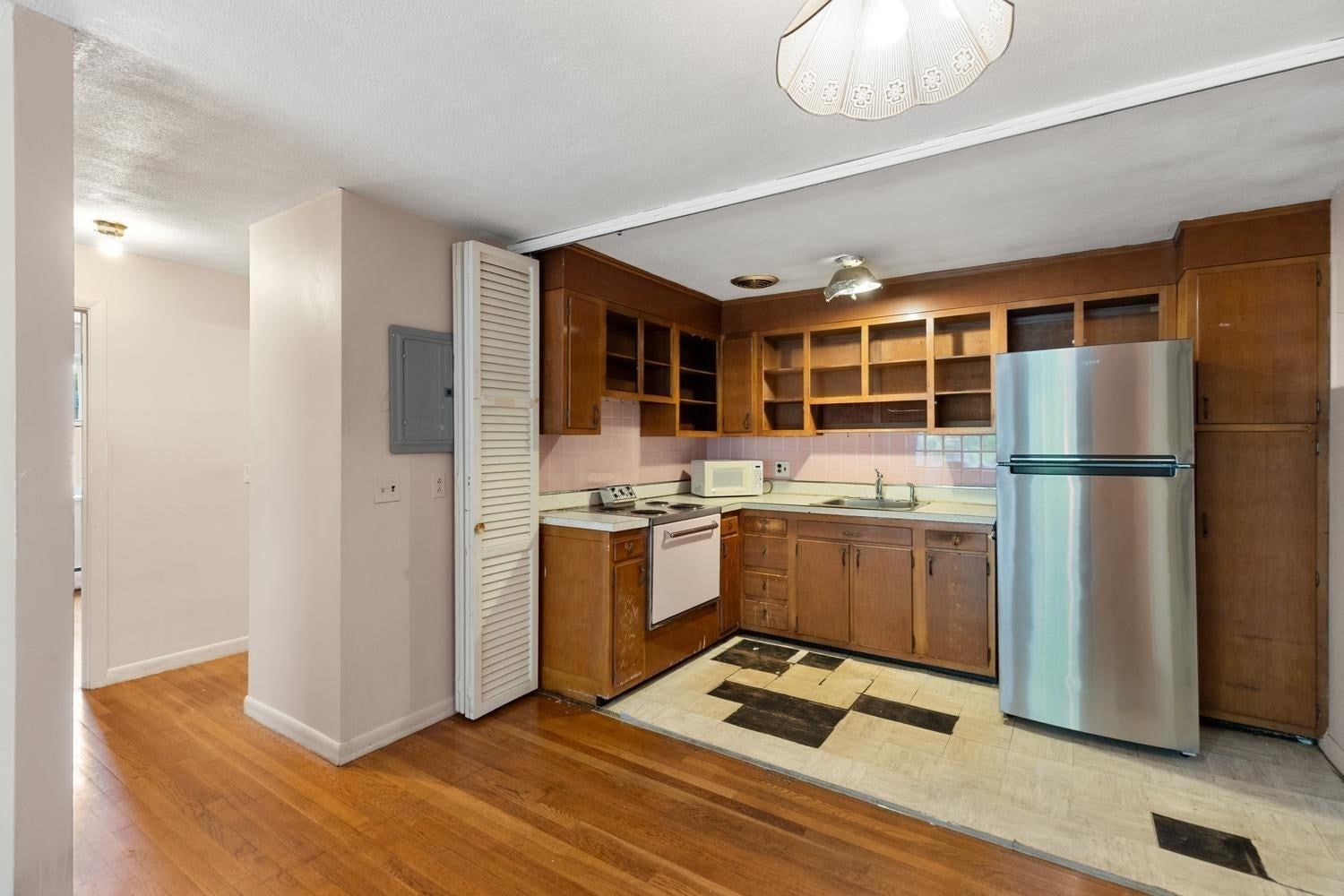 197 Kent St #42, Brookline, MA, 197 Kent St #42, Brookline, MA Photo #8
