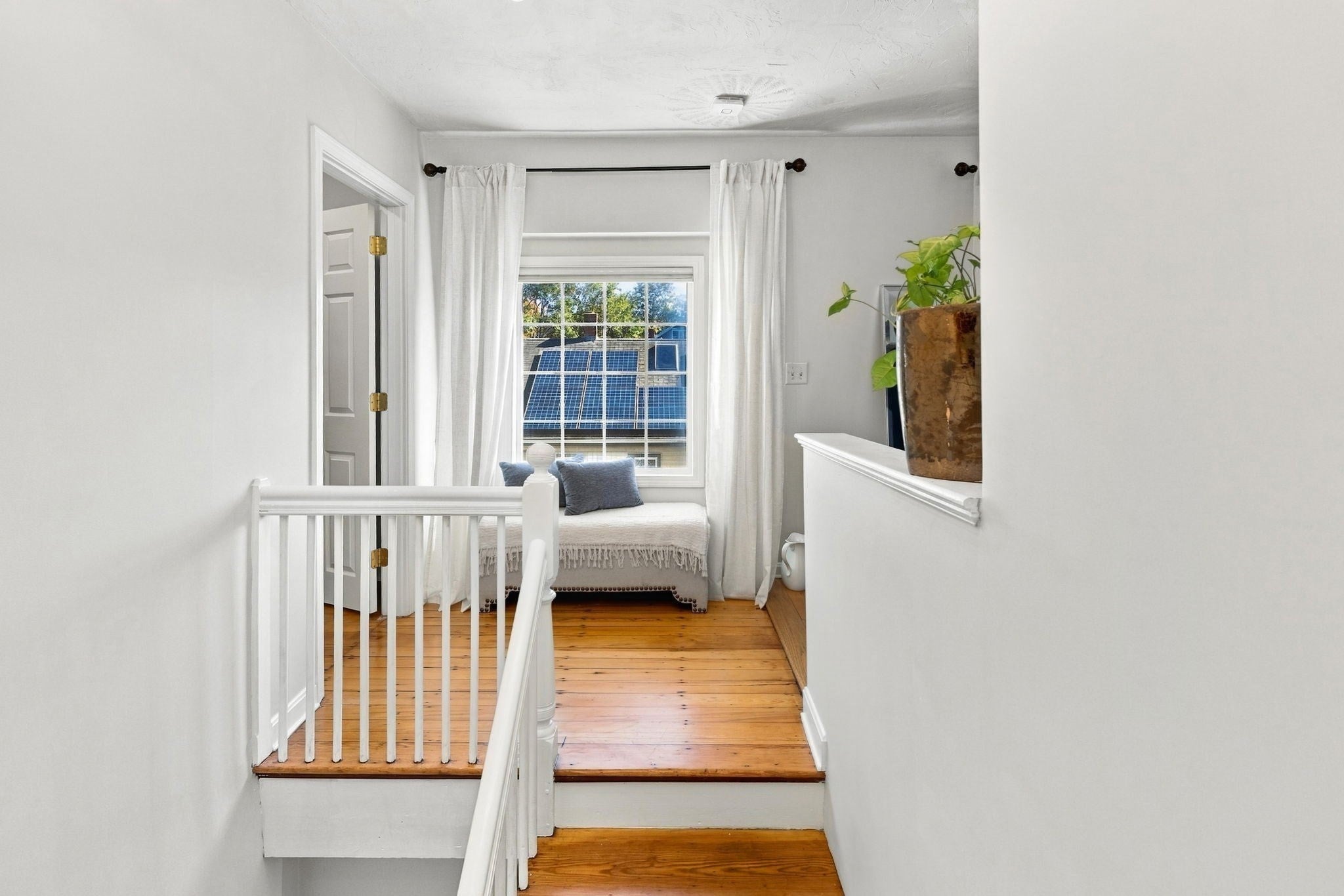85 Albano St 3
