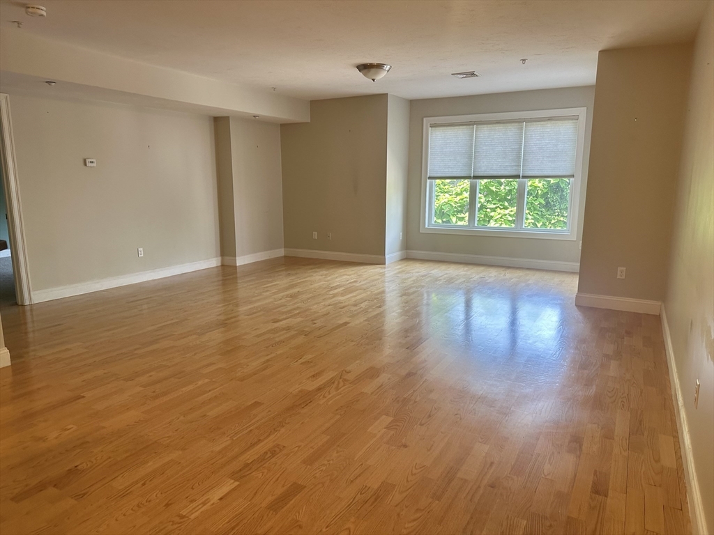 15 Summer St 107