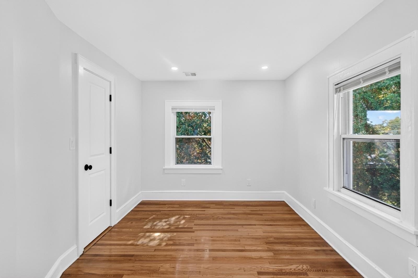 21 Ensign Ave, Pittsfield, MA Photo #10