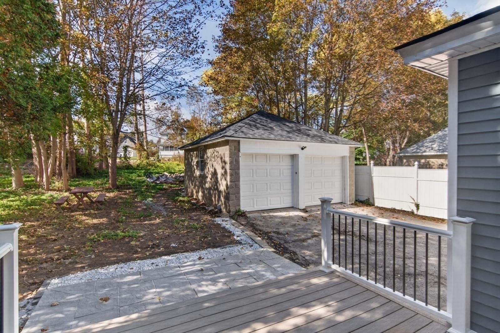 21 Ensign Ave, Pittsfield, MA Photo #16