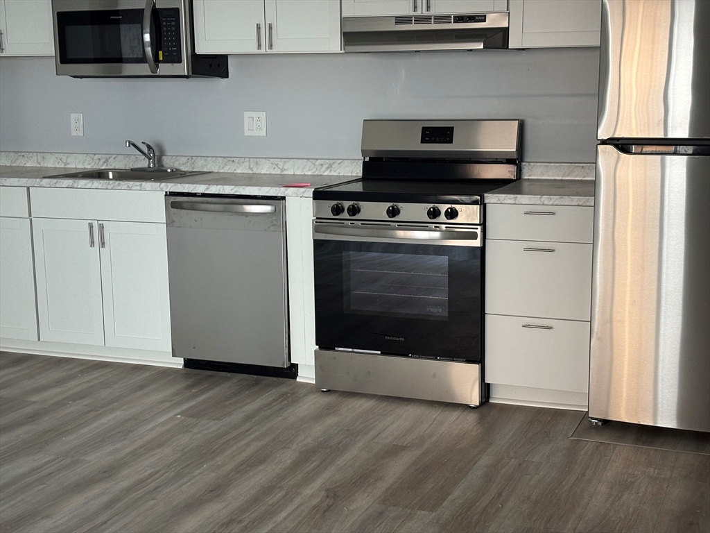 127 Atlantic Avenue 4