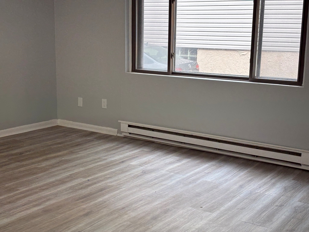 127 Atlantic Avenue 4