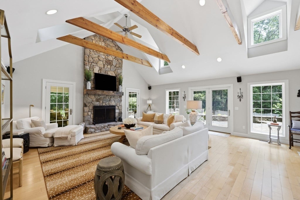 51 Mohawk Drive