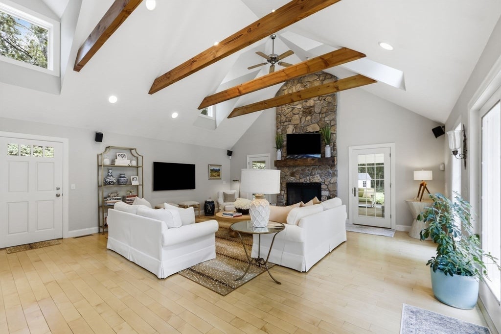 51 Mohawk Drive
