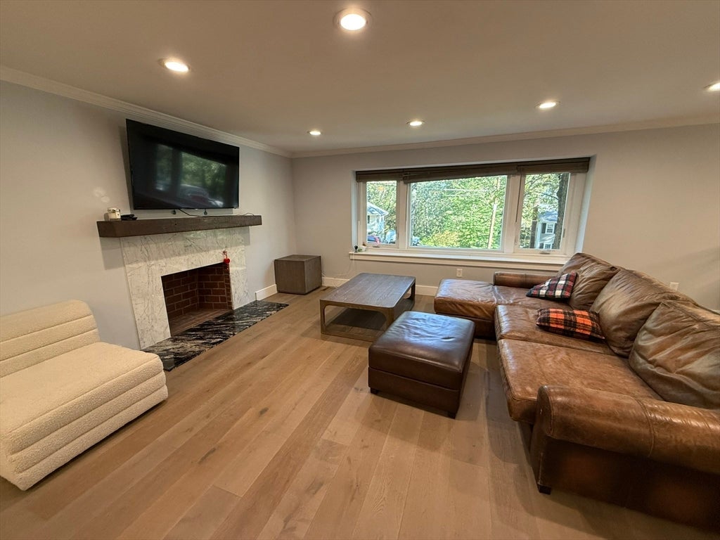 25 Berkshire Dr, Winchester, MA, 25 Berkshire Dr, Winchester, MA Photo #12