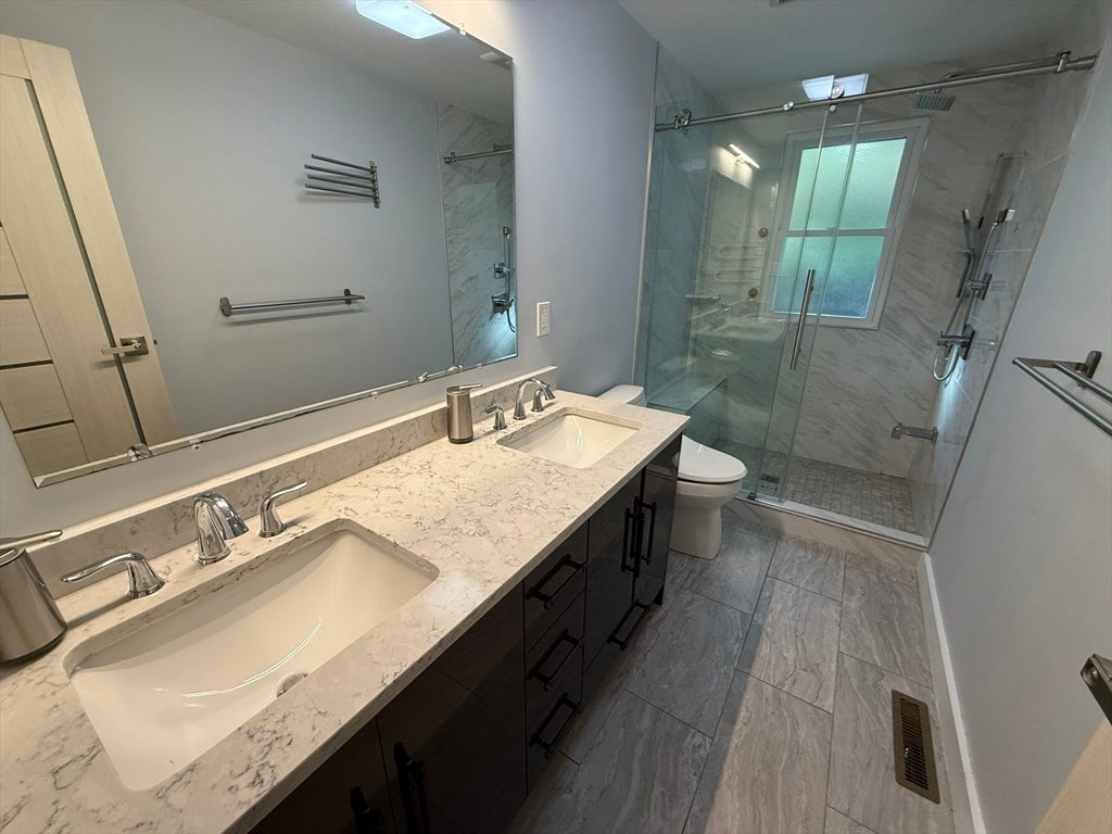 25 Berkshire Dr, Winchester, MA, 25 Berkshire Dr, Winchester, MA Photo #26