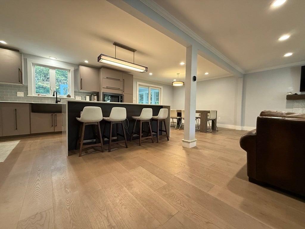 25 Berkshire Dr, Winchester, MA, 25 Berkshire Dr, Winchester, MA Photo #5