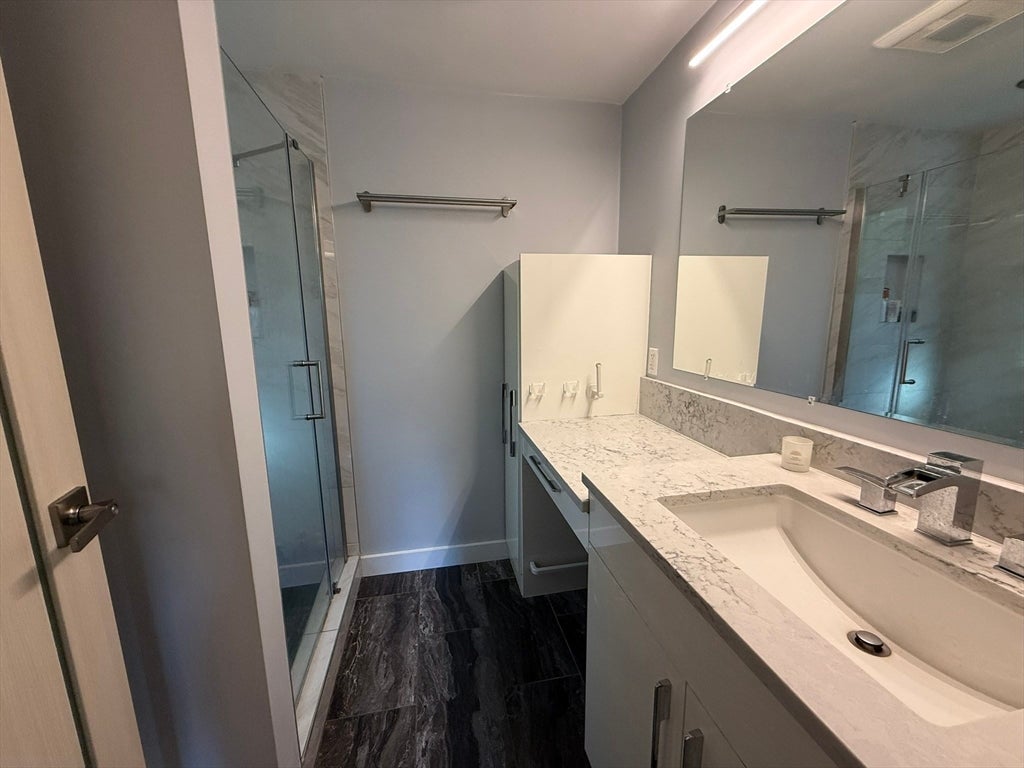 25 Berkshire Dr, Winchester, MA, 25 Berkshire Dr, Winchester, MA Photo #18