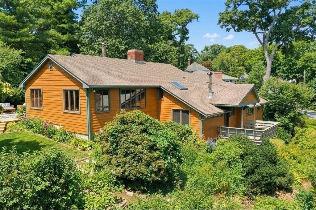 Photo of 19 Curve Street, Wakefield, MA