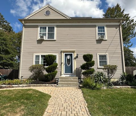 48 Olson St Abington MA 02351