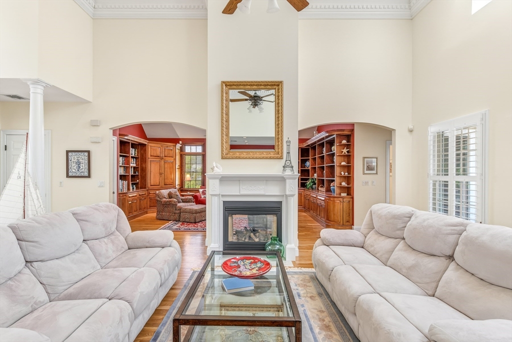382 Falmouth Woods Rd