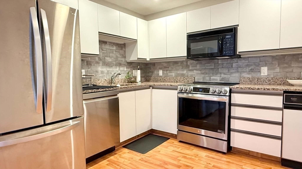Photo 1 of 19 — 3920 Mystic Valley Pkwy 1105, Medford, MA 02155