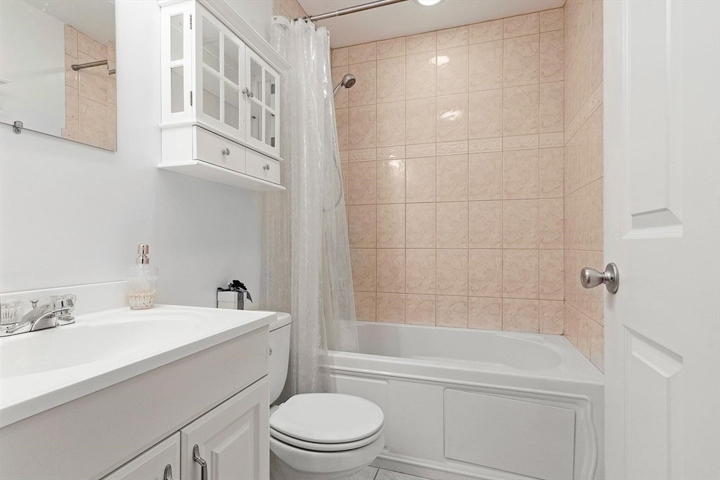14 Downer Ct #14, Boston, MA Photo #9