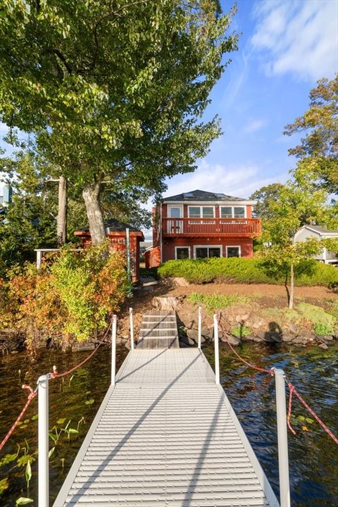 33 Treasure Island Rd Plainville MA 02762