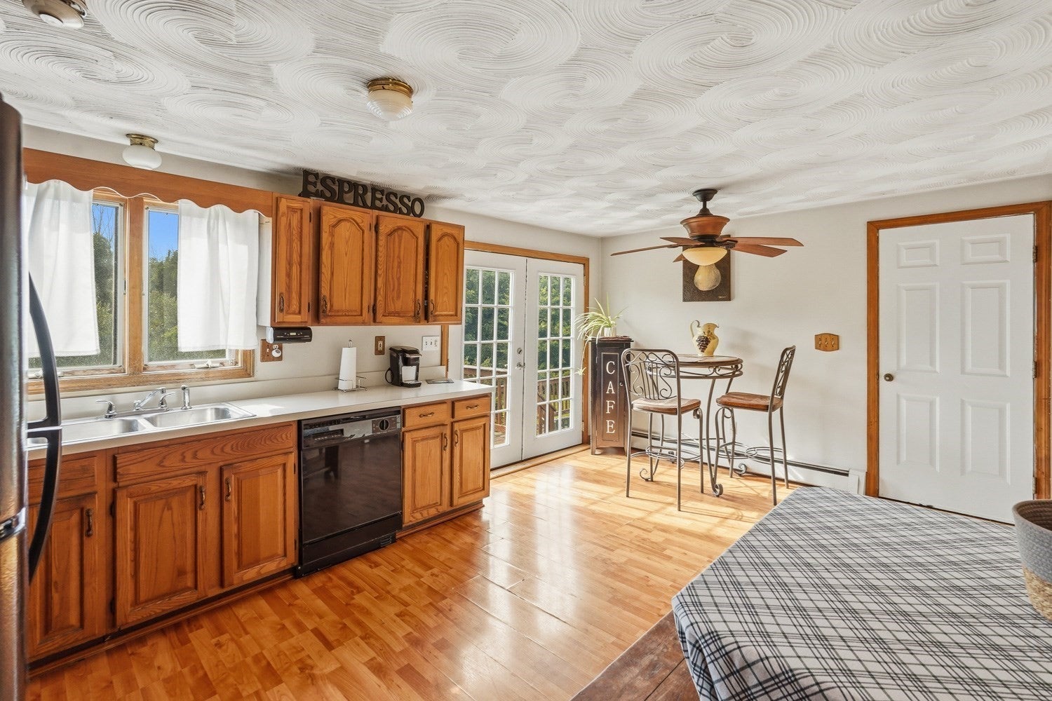 4 Henry Marsh Rd B