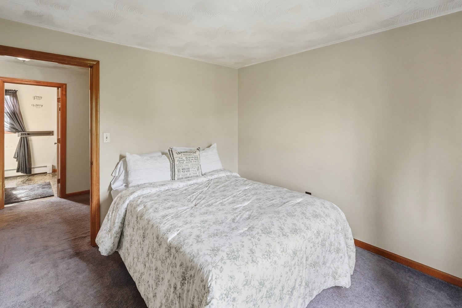 4 Henry Marsh Rd #B, Oxford, MA Photo #24